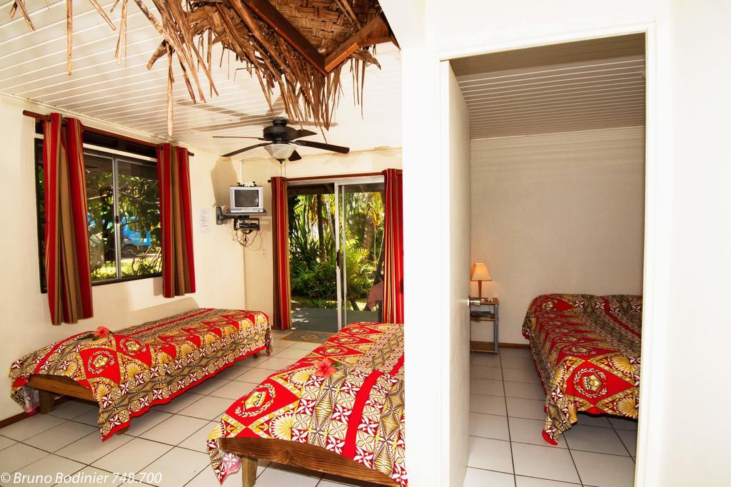 Pension Fare Maeva Huahine Exteriör bild